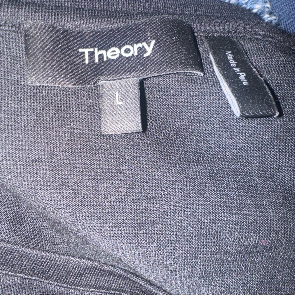 Theory Scoop Neck Basic Black Tee Size Large - Picture 7 of 8